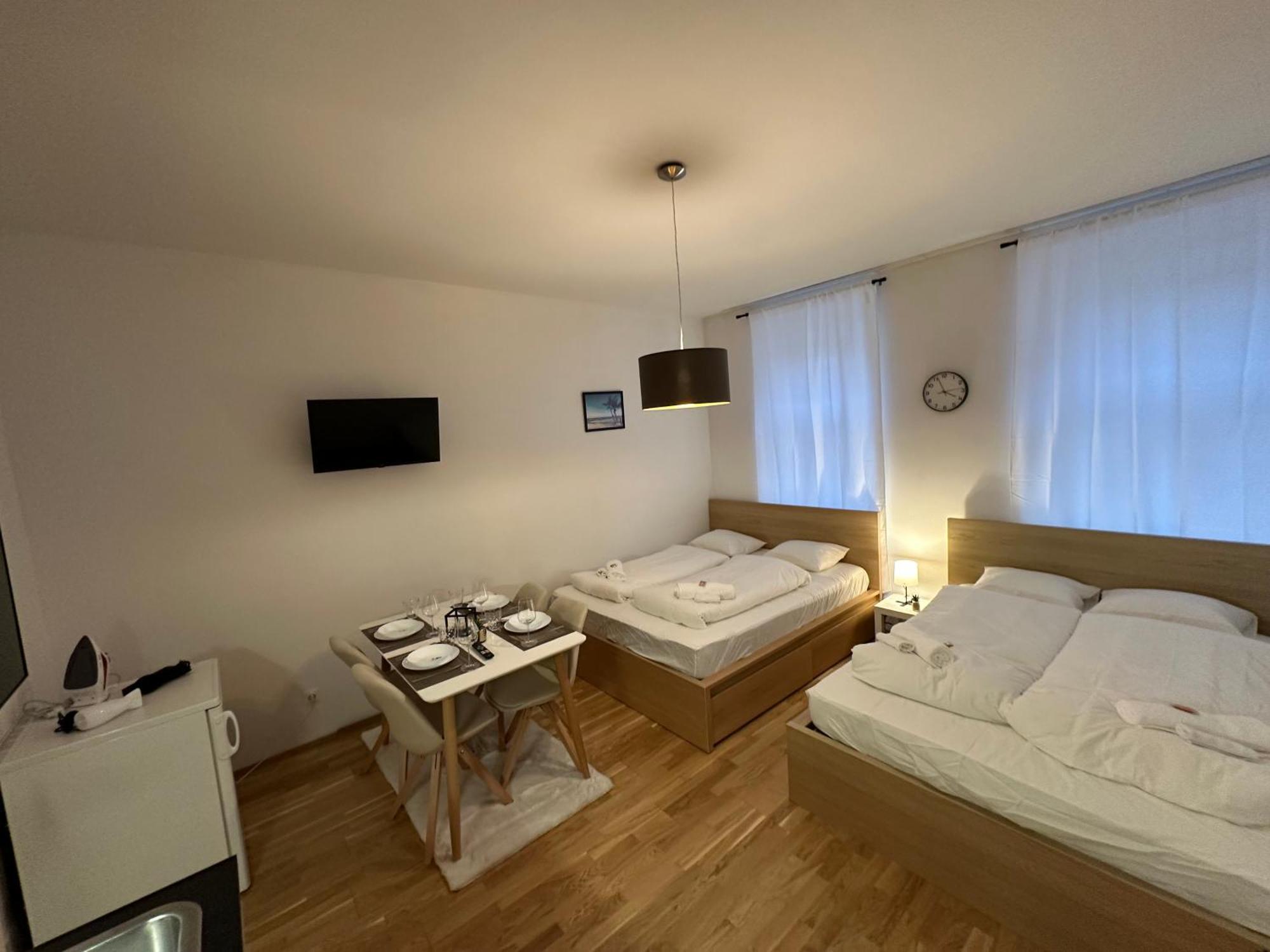 Cozy 5-Person Apartment In Vienna 6 Viena Exterior foto